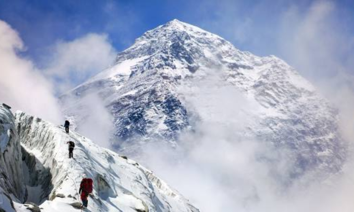 63 Mountaineers Granted Mt Everest Permits for Spring Ascent